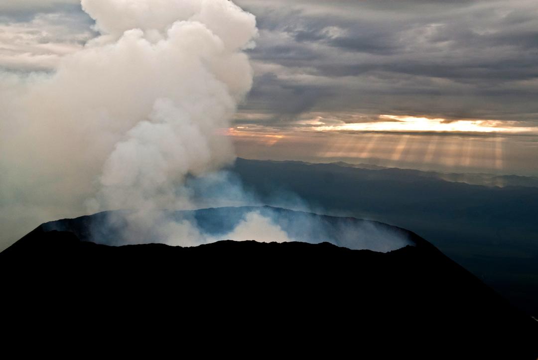 mount-nyiragongo-virunga-mountain-gorilla-tours